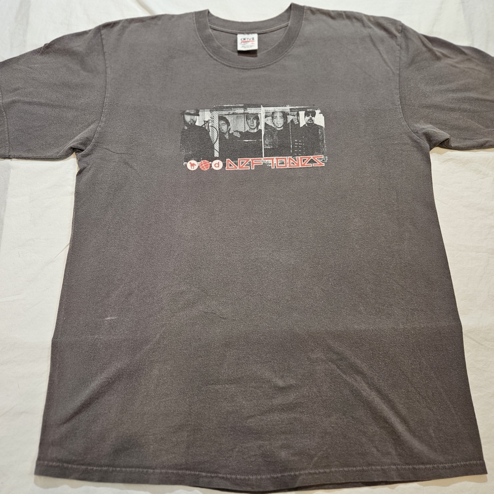 Deftones Vintage 2000 Concert Tour Anvil Gray Band Graphic Tee